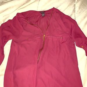 RUE 21 MAROON SHIRT SIZE M